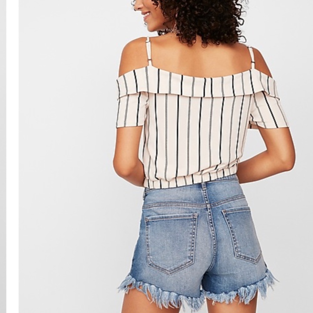 EXPRESS Top - Picture 2 of 5